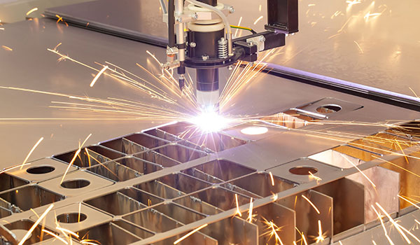 Drake-Plastics-Industry-Applications-Metal-Processing-Main-600x350